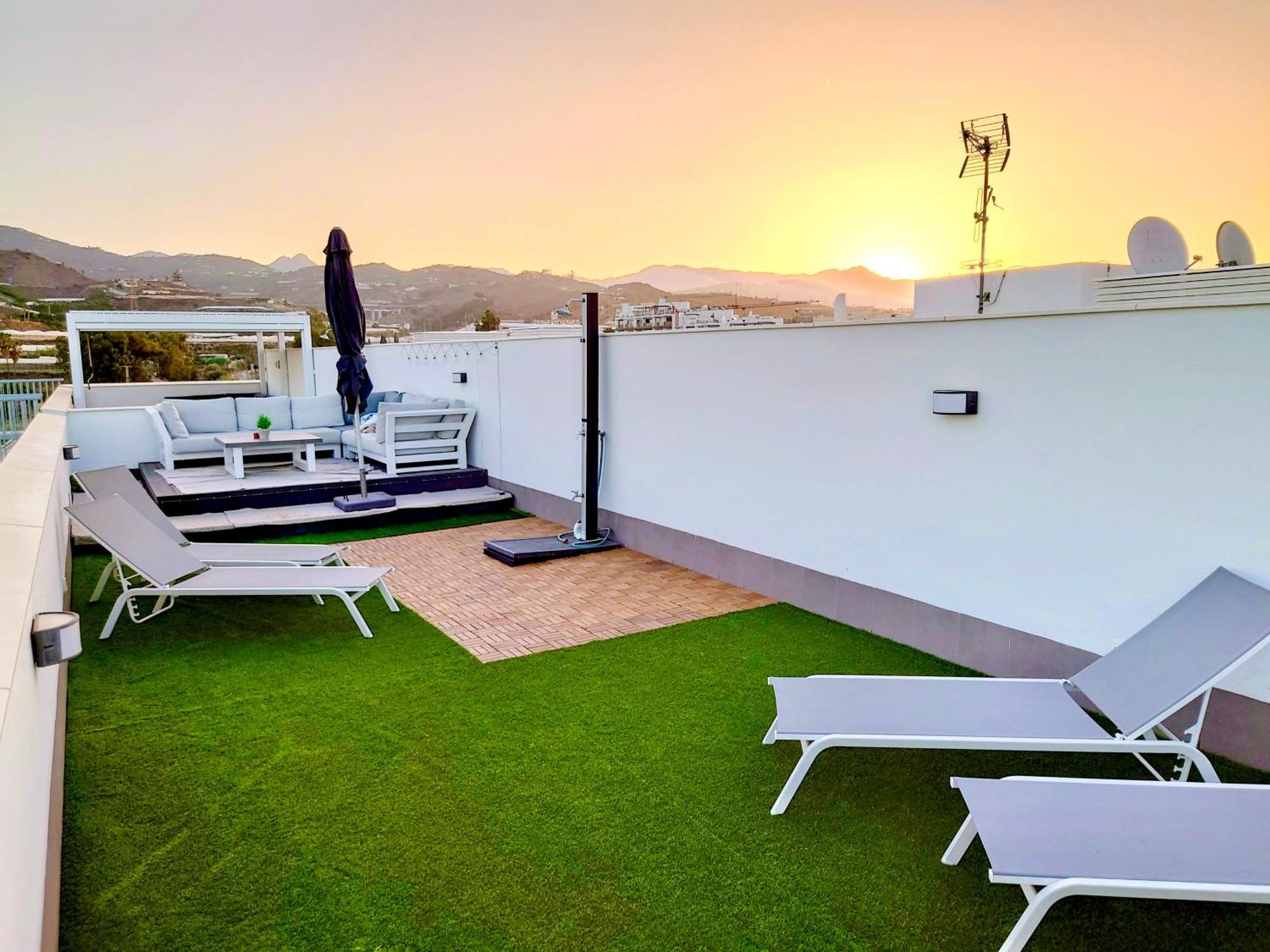 Four Bedroom Penthouse In Torrox Exterior foto